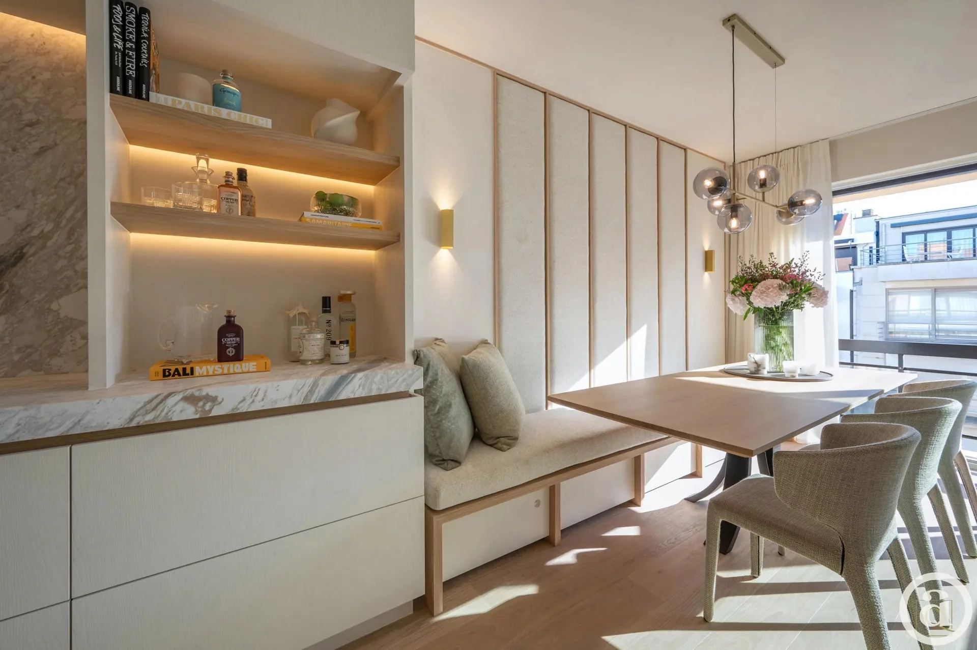 Luxueus gerenoveerd appartement vlakbij de winkels, het strand en de zee.