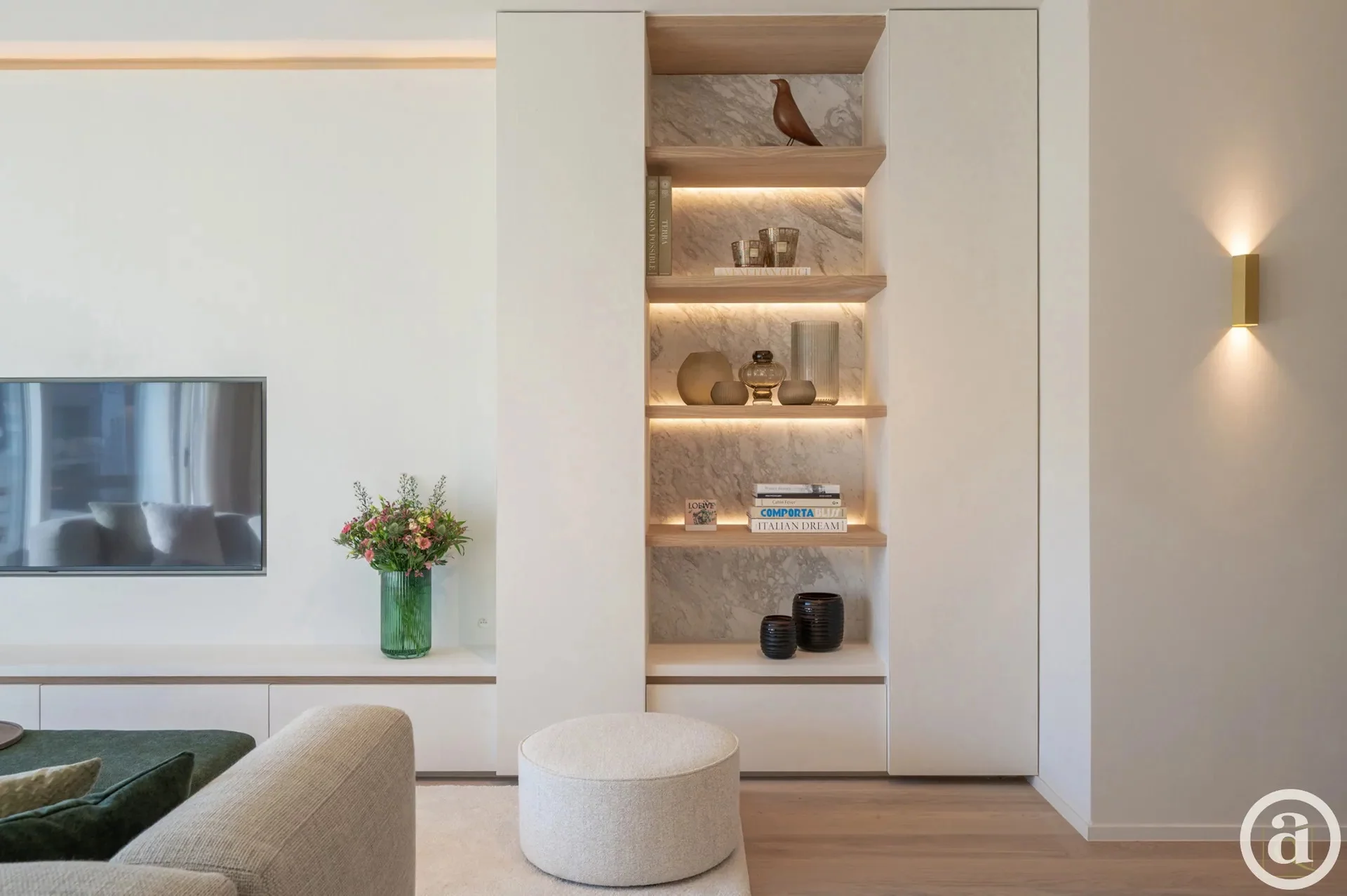 Luxueus gerenoveerd appartement vlakbij de winkels, het strand en de zee.