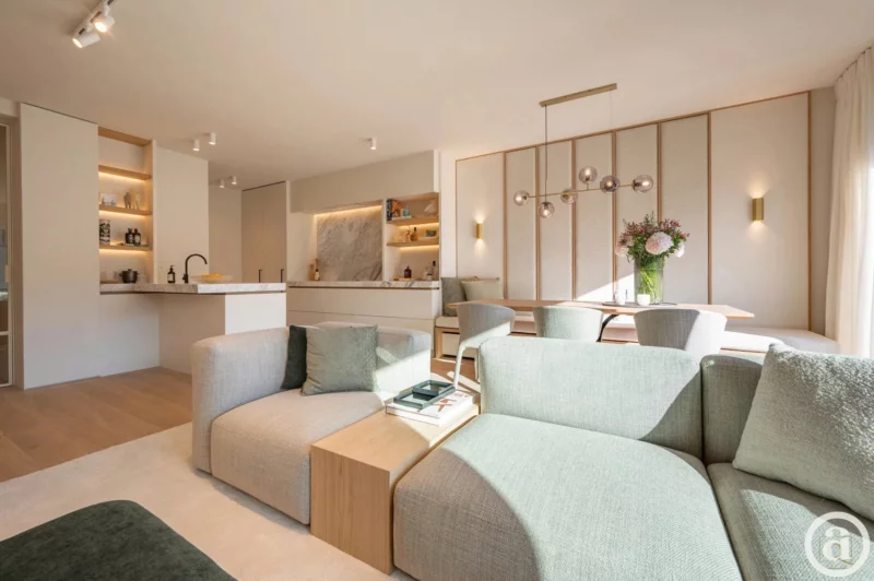 Luxueus gerenoveerd appartement vlakbij de winkels, het strand en de zee.