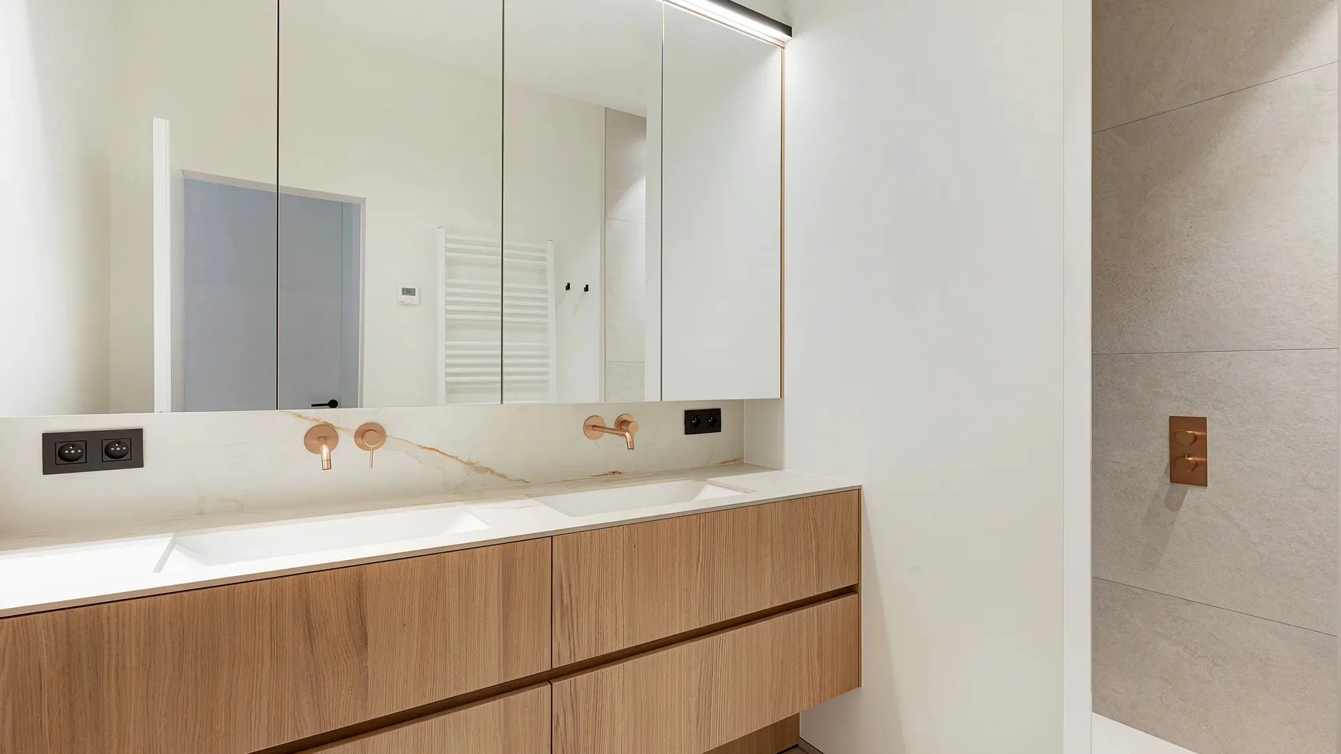 Luxueus appartement met panoramisch zicht in hartje ’t Zoute.