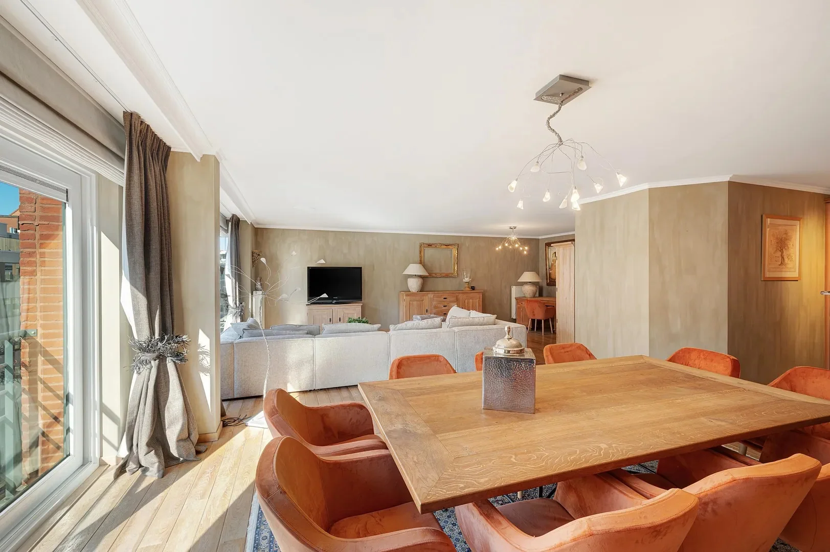 Spacious 152 m² apartment in central Knokke