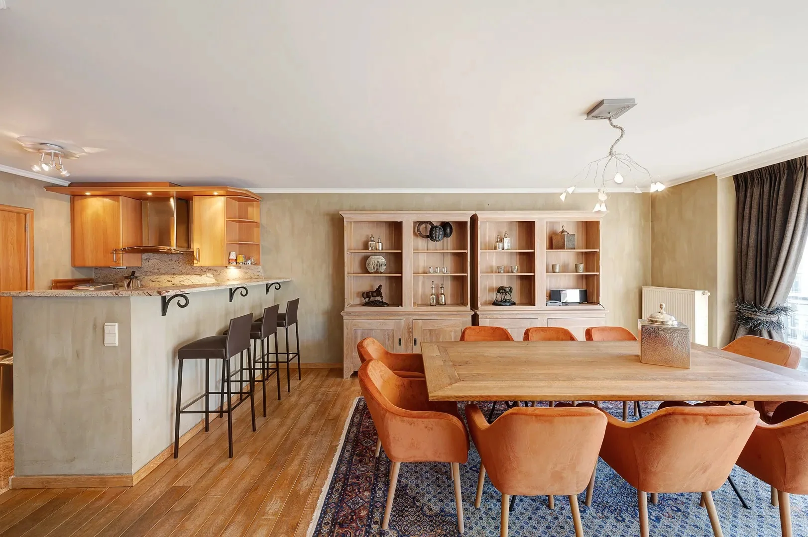 Spacious 152 m² apartment in central Knokke