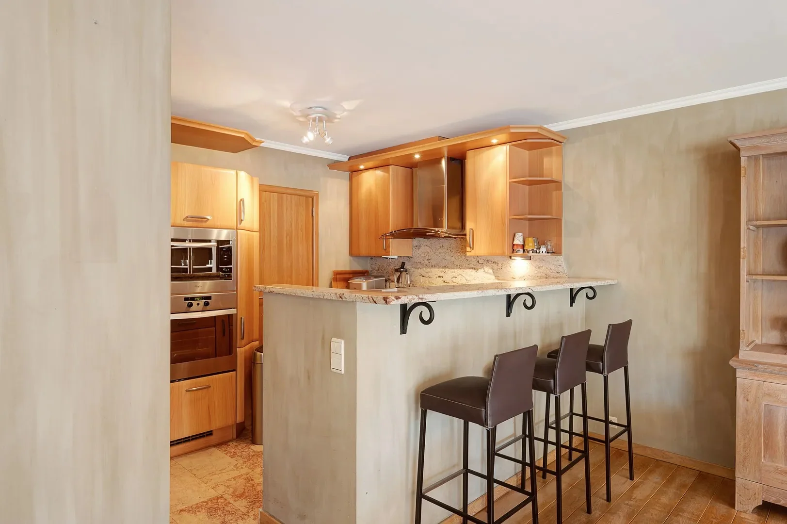 Spacious 152 m² apartment in central Knokke