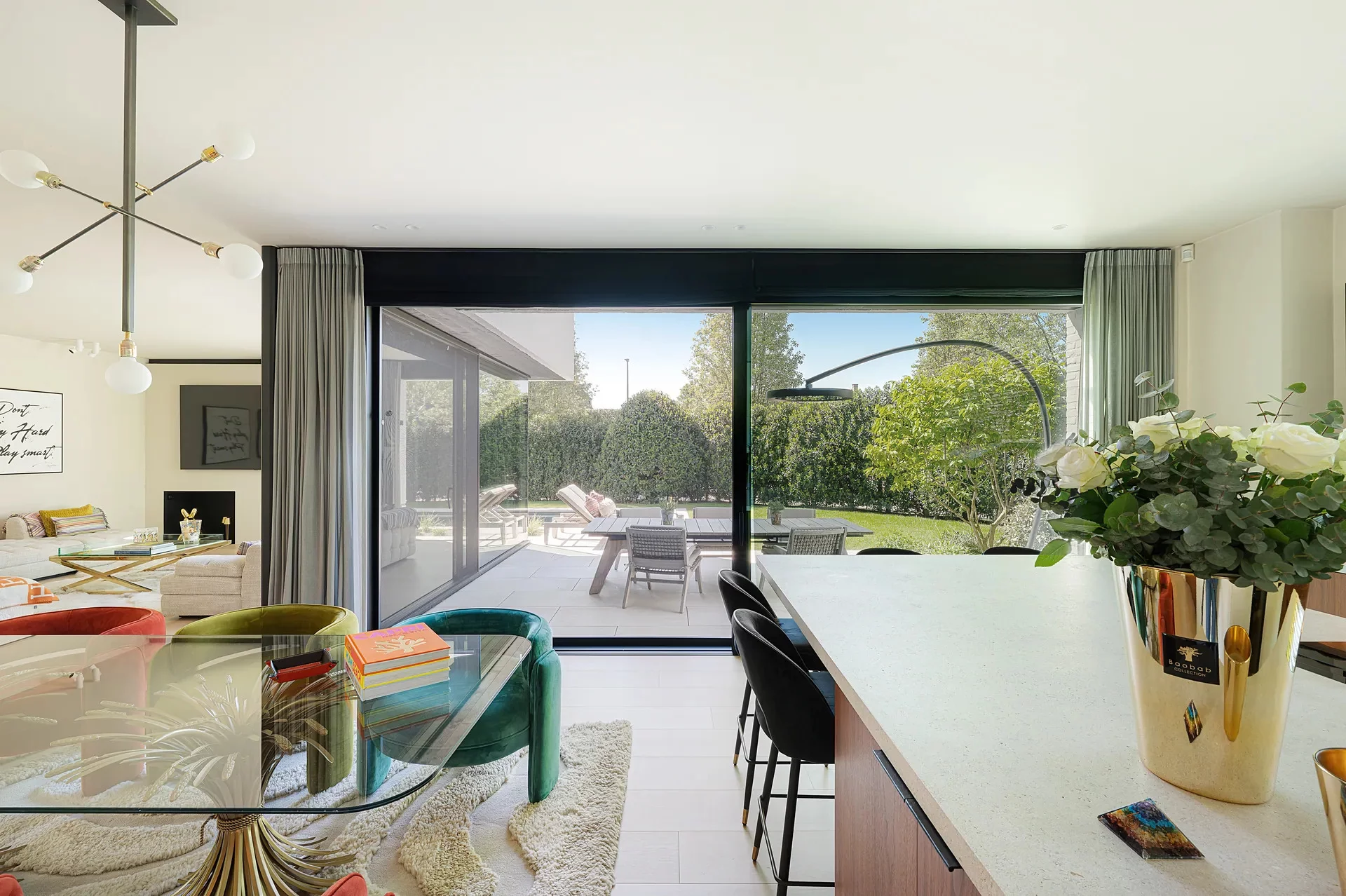 Exclusieve villa met zwembad en prachtige tuin in Knokke.