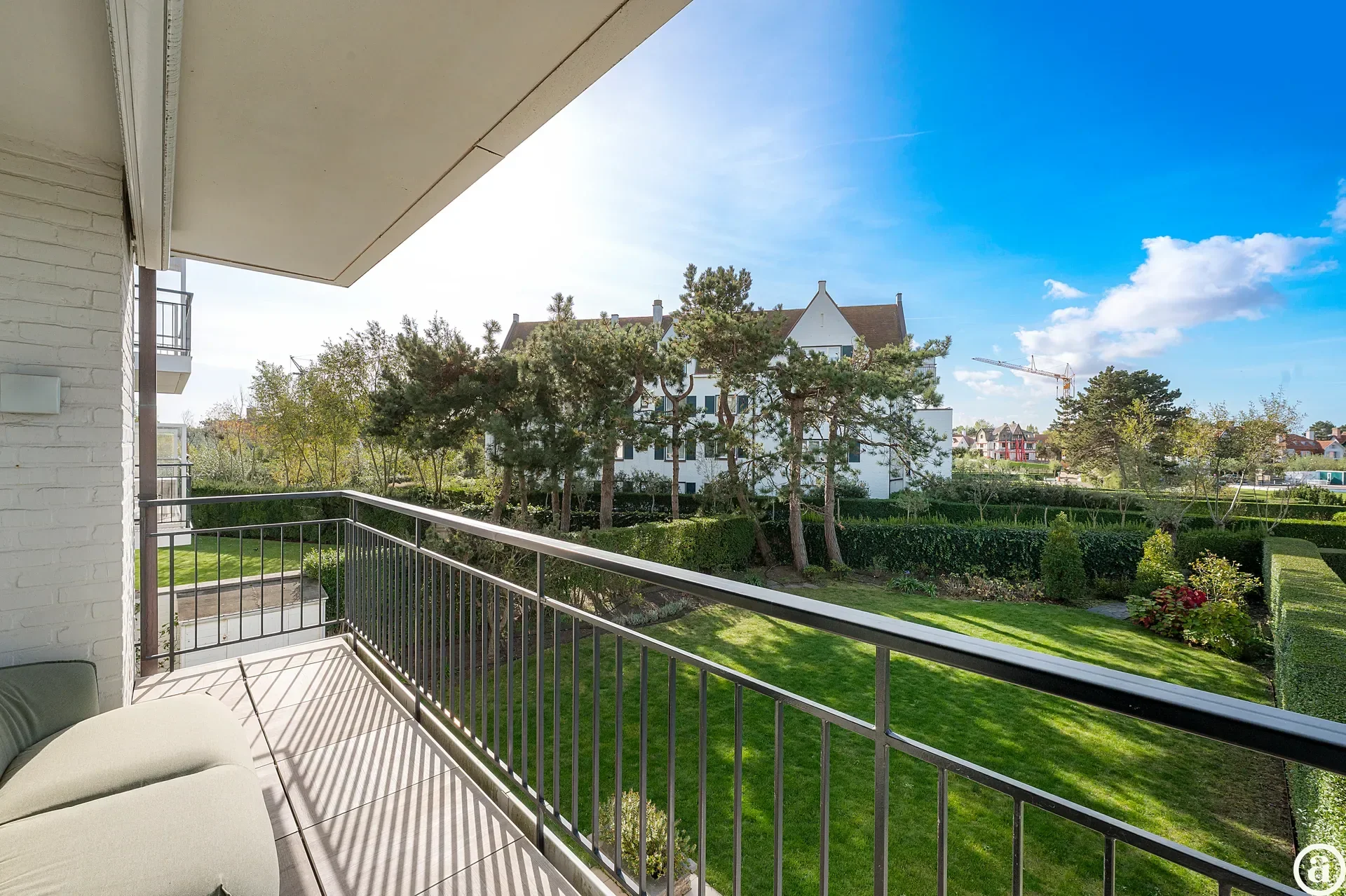 Lumineus appartement met fantastisch open zicht op de Approach Golf in het Zoute.