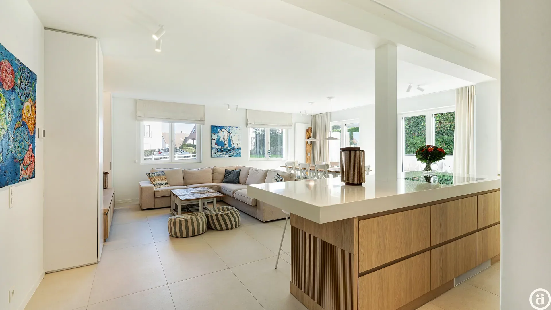 Bel appartement avec jardin et 3 grandes chambres à Duinbergen