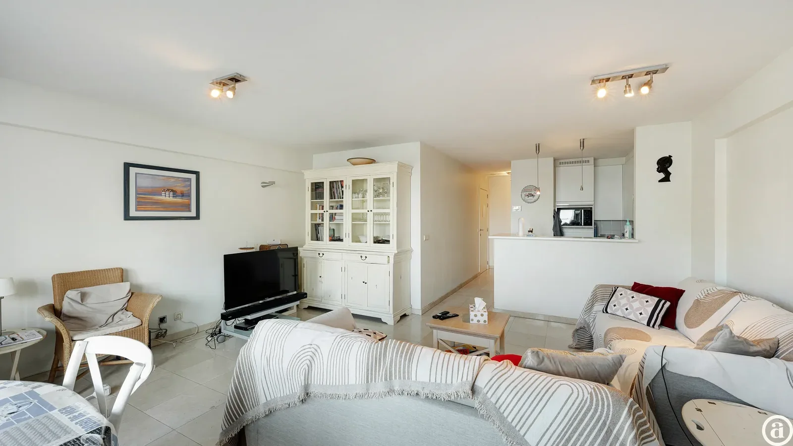 Lichtrijk appartement te Lippenslaan met ruime slaapkamers
