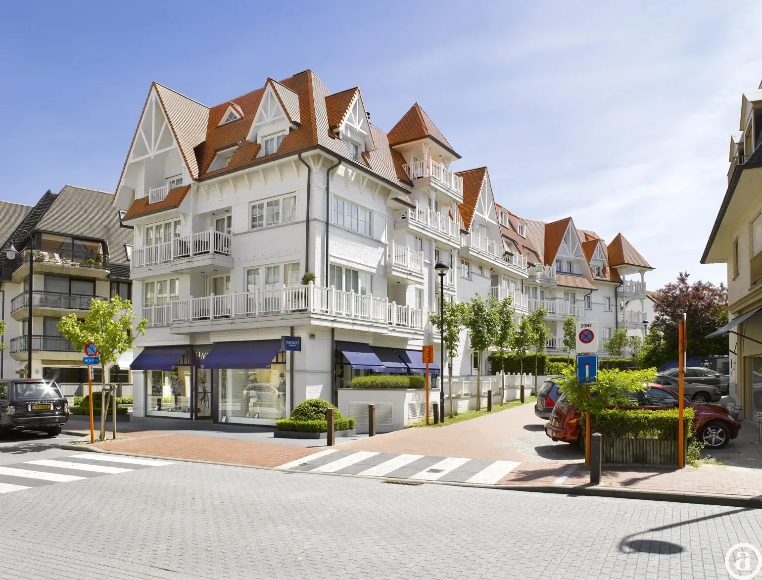 Garagebox in de residentie Long Beach, heel goed gelegen op de Kustlaan vlakbij het Albertplein.
